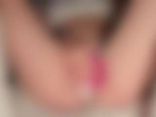 ilona4u's Live Sex Cam Show