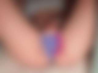 ilona4u's Live Sex Cam Show