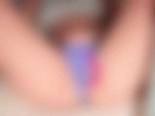 ilona4u's Live Sex Cam Show