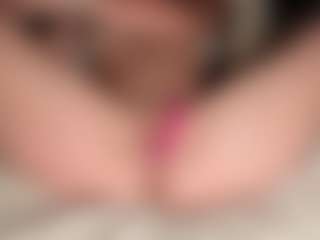 ilona4u's Live Sex Cam Show
