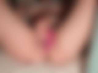 ilona4u's Live Sex Cam Show
