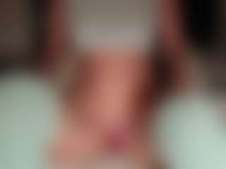 ilona4u's Live Sex Cam Show
