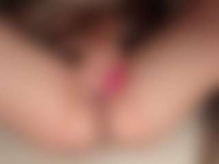 ilona4u's Live Sex Cam Show