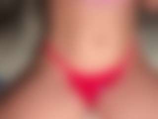 ilona4u's Live Sex Cam Show
