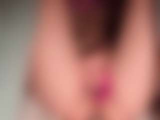 ilona4u's Live Sex Cam Show