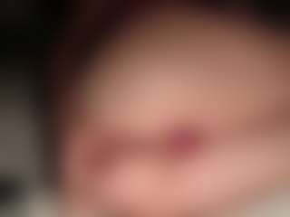 ilona4u's Live Sex Cam Show