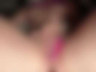 ilona4u's Live Sex Cam Show