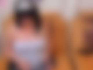 Live cam show with Miranda-Spark1 - Middle Aged on SpunkLive