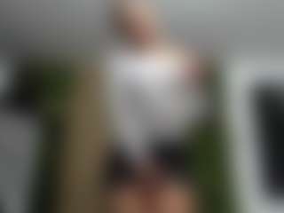 Sweet Cherry's Live Sex Cam Show