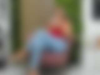 Sweet Cherry MILF webcam performer live streaming