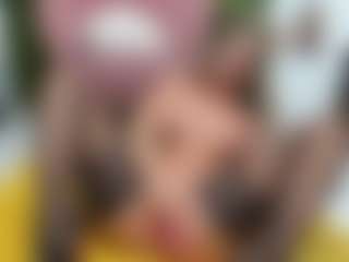 Sweet Cherry MILF webcam performer live streaming