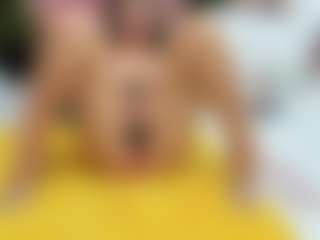Sweet Cherry MILF webcam performer live streaming