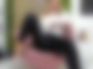 Live cam show with Sweet Cherry - BBW MILF on UwU Esports