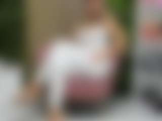 Show de câmera ao vivo com Sweet Cherry - Curvy MILF no Camsoda