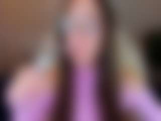 Lexi-Split's Live Sex Cam Show