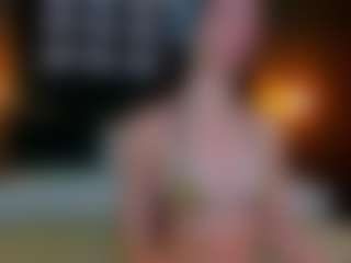 Live cam show with Lexi-Split - Oil on xfollow cams