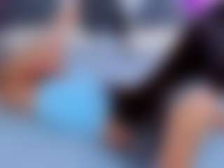 Live cam show with Lexi-Split - Brown Hair Teen (18+) on Camsoda