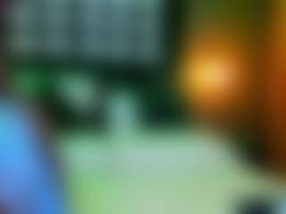 Pokaz na żywo z Lexi-Split - Brown Hair Petite na Camsoda
