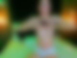 Lexi-Split's Live Sex Cam Show