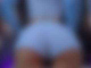 Live cam show with Lexi-Split - Pornstar Bedroom on Cam Slut