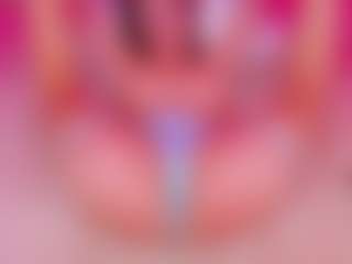 Lexi-Split's Live Sex Cam Show