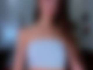 Lexi-Split's Live Sex Cam Show