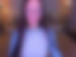 Live cam show with Lexi-Split - Wax Teen (18+) on Camsoda