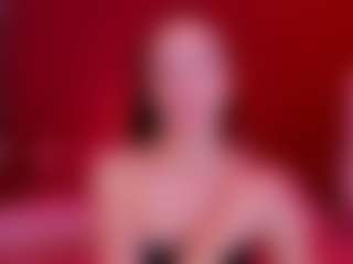 Live cam show with Lexi-Split - Oil on WildCum