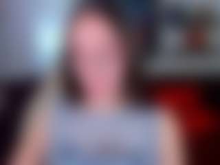 Live cam show with Lexi-Split - Smoking on Camsoda