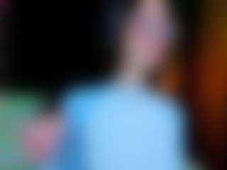 Live cam show with Lexi-Split - Brown Hair Teen (18+) on fapnchat