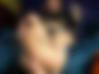 Live cam show with BRENDAMILFHOT - Teen (18+) on AdultVida.com