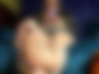 Live cam show with BRENDAMILFHOT - Mature on live18s.com