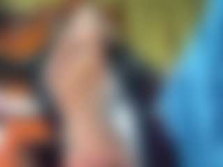 BRENDAMILFHOT's Live Sex Cam Show