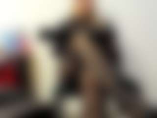 BRENDAMILFHOT MILF webcam performer live streaming