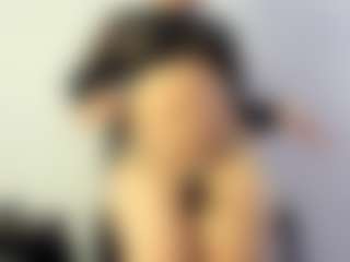Live cam show with BRENDAMILFHOT - Fuck Machine on Hubzter Live