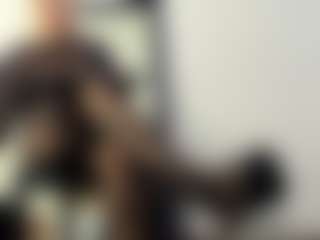 Live cam show with BRENDAMILFHOT - Brown Hair MILF on Chatstar