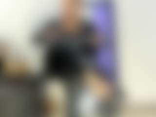 BRENDAMILFHOT's Live Sex Cam Show