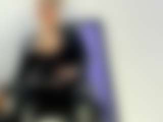 Live cam show with BRENDAMILFHOT - Joi on madthumbs