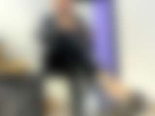 BRENDAMILFHOT's Live Sex Cam Show