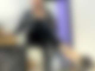 BRENDAMILFHOT's Live Sex Cam Show