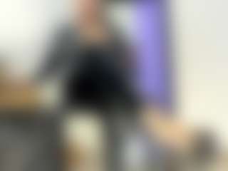 BRENDAMILFHOT's Live Sex Cam Show