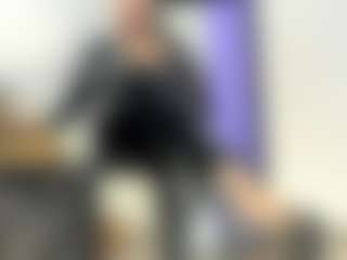 BRENDAMILFHOT's Live Sex Cam Show