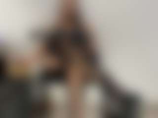 BRENDAMILFHOT's Live Sex Cam Show