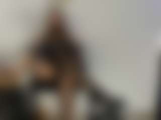 BRENDAMILFHOT's Live Sex Cam Show