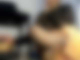 BRENDAMILFHOT's Live Sex Cam Show