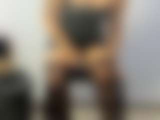 Live cam show with BRENDAMILFHOT - Blonde Hair on Camsoda