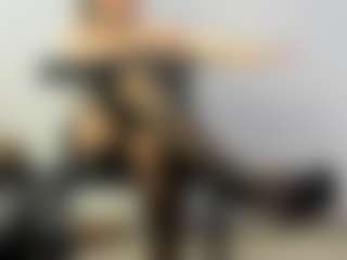 BRENDAMILFHOT's Live Sex Cam Show