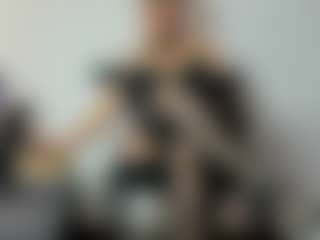 BRENDAMILFHOT's Live Sex Cam Show