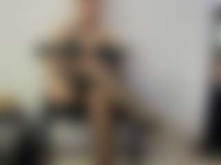 BRENDAMILFHOT's Live Sex Cam Show