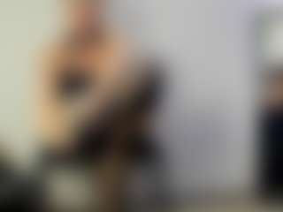 Live cam show with BRENDAMILFHOT - Blonde Hair MILF on chickslive.net